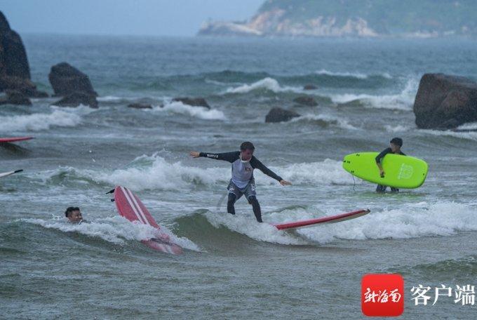 时政 | 市十八届人大二次会议闭幕